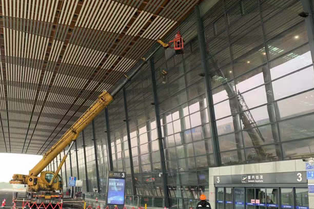 诏安玻璃幕墙维护和保养